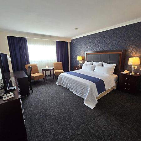Hotel Two Select Culiacán Екстериор снимка