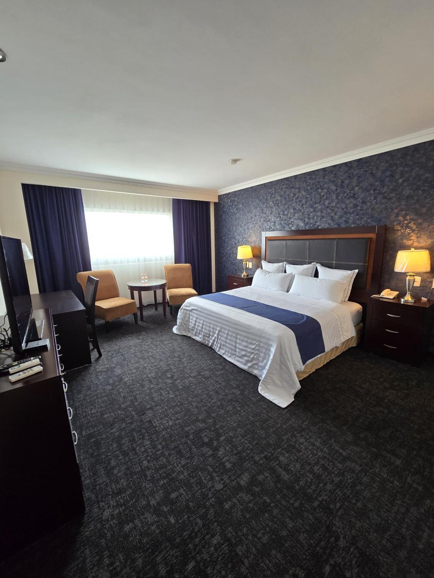 Hotel Two Select Culiacán Екстериор снимка